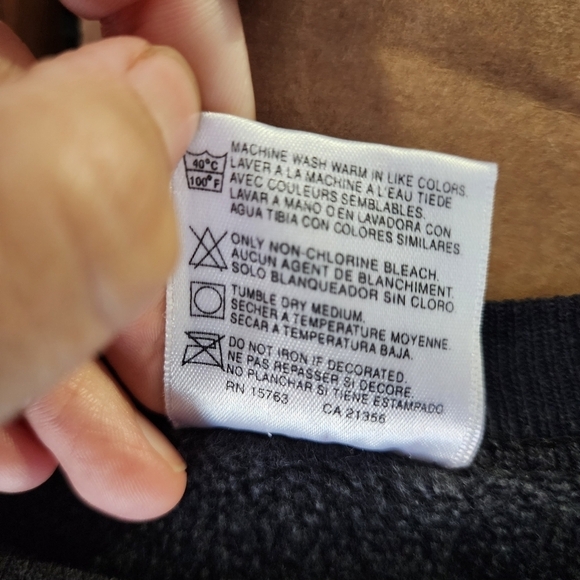 Vintage Hanes Her Way Long Sleeve Black Sweatshirt Halloween Handmade Puff Paint - Picture 7 of 7